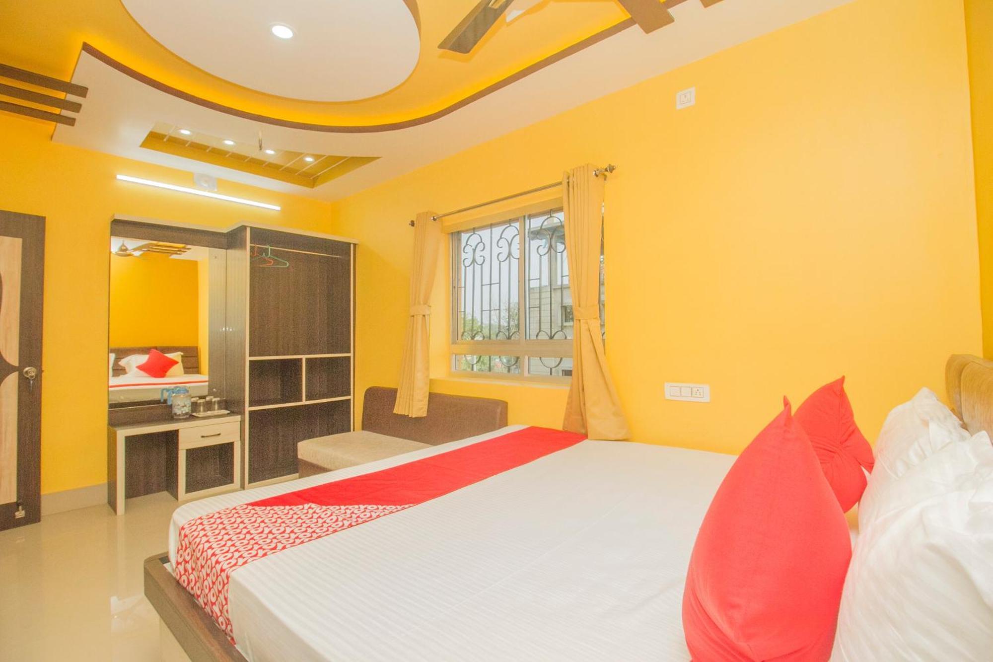 Super Hotel O Kalpana Residency Inn Siliguri Exteriör bild